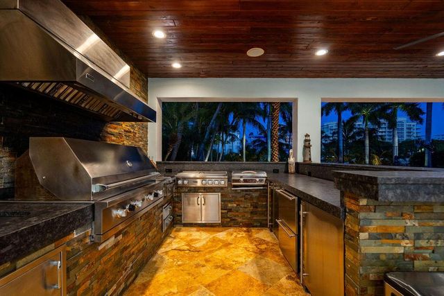 4130 NE 31st Avenue, Lighthouse Point, FL 33064