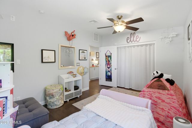 2945 N 47TH Place, Phoenix, AZ 85018