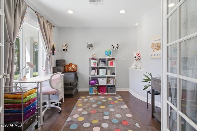 2945 N 47TH Place, Phoenix, AZ 85018