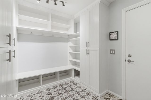 2945 N 47TH Place, Phoenix, AZ 85018