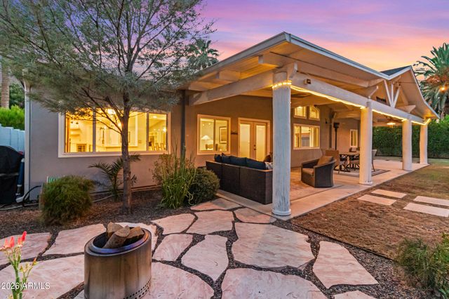 2945 N 47TH Place, Phoenix, AZ 85018