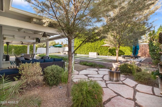 2945 N 47TH Place, Phoenix, AZ 85018