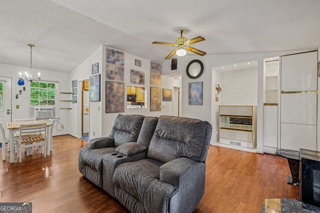 107 Pine Haven Drive, Carrollton, GA 30116