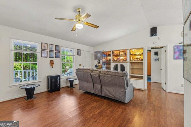 107 Pine Haven Drive, Carrollton, GA 30116