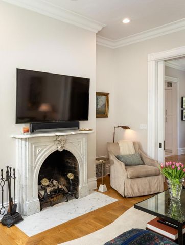2275 Amherst Street, Palo Alto, CA 94306