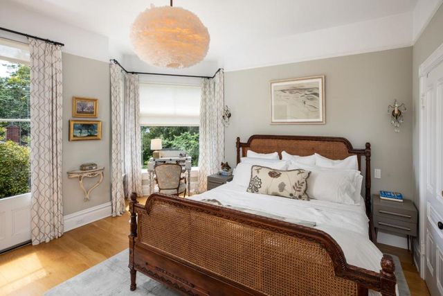 2275 Amherst Street, Palo Alto, CA 94306