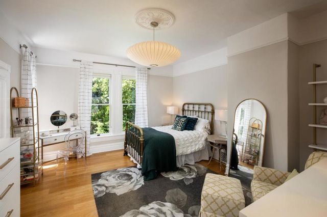 2275 Amherst Street, Palo Alto, CA 94306