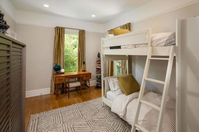 2275 Amherst Street, Palo Alto, CA 94306