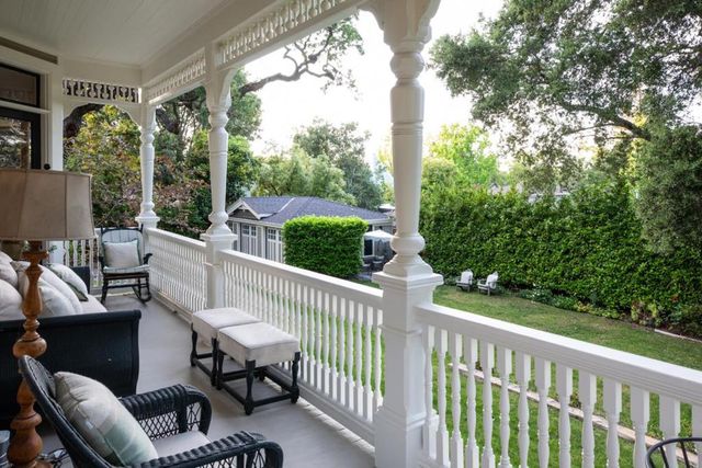 2275 Amherst Street, Palo Alto, CA 94306