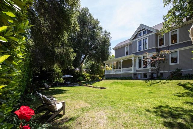 2275 Amherst Street, Palo Alto, CA 94306