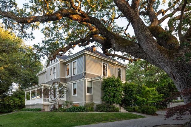2275 Amherst Street, Palo Alto, CA 94306