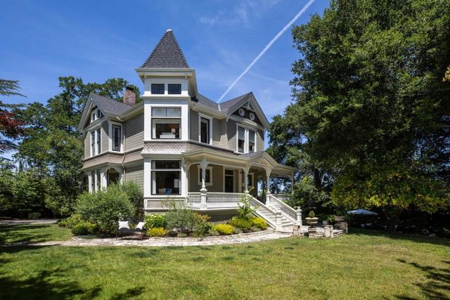 2275 Amherst Street, Palo Alto, CA 94306
