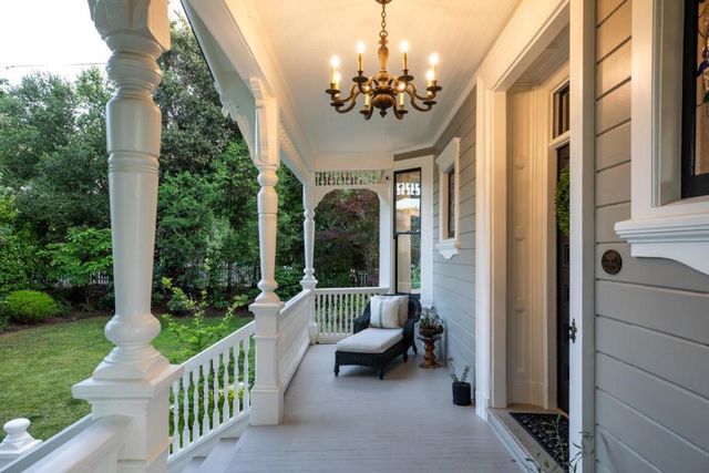 2275 Amherst Street, Palo Alto, CA 94306