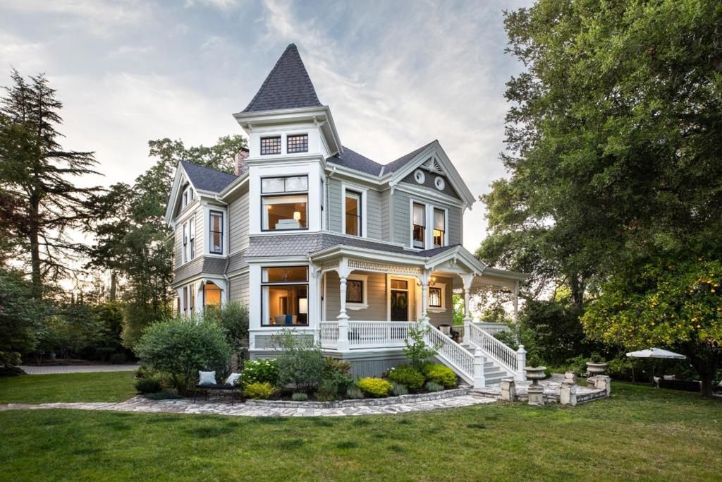 2275 Amherst Street, Palo Alto, CA 94306