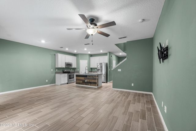 1609 POTTSBURG POINT Drive, Jacksonville, FL 32207