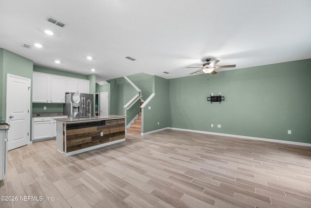 1609 POTTSBURG POINT Drive, Jacksonville, FL 32207