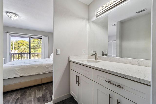 6343 Riverwalk Lane 3, Jupiter, FL 33458