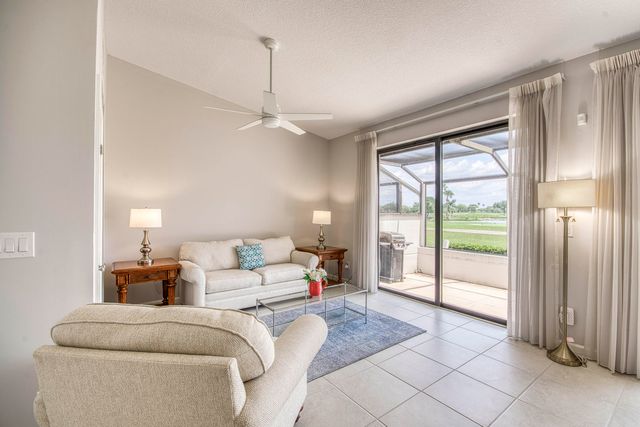 495 Prestwick Circle, Palm Beach Gardens, FL 33418