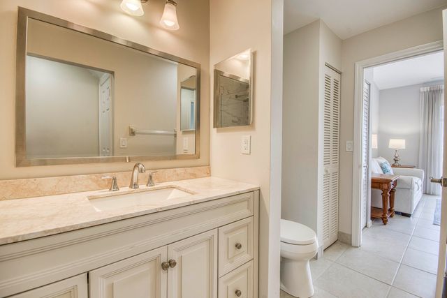 495 Prestwick Circle, Palm Beach Gardens, FL 33418