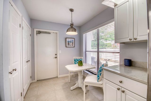 495 Prestwick Circle, Palm Beach Gardens, FL 33418