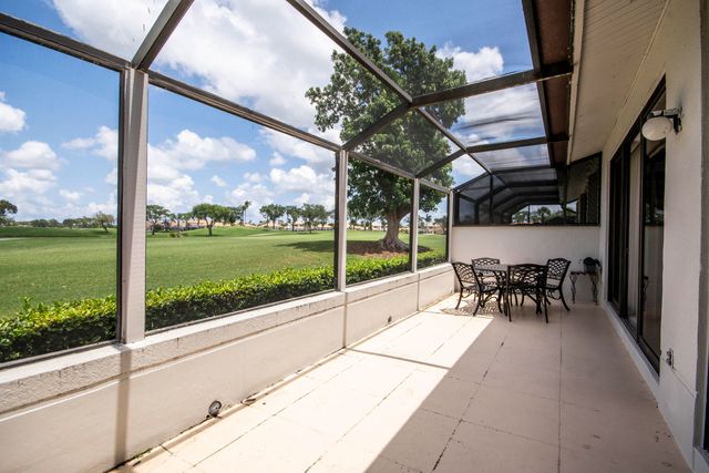 495 Prestwick Circle, Palm Beach Gardens, FL 33418