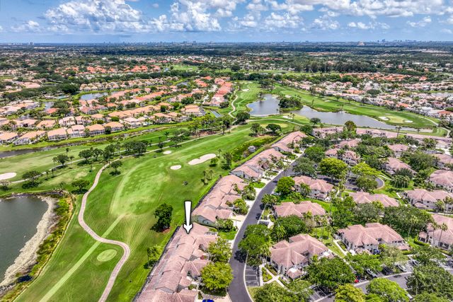 495 Prestwick Circle, Palm Beach Gardens, FL 33418