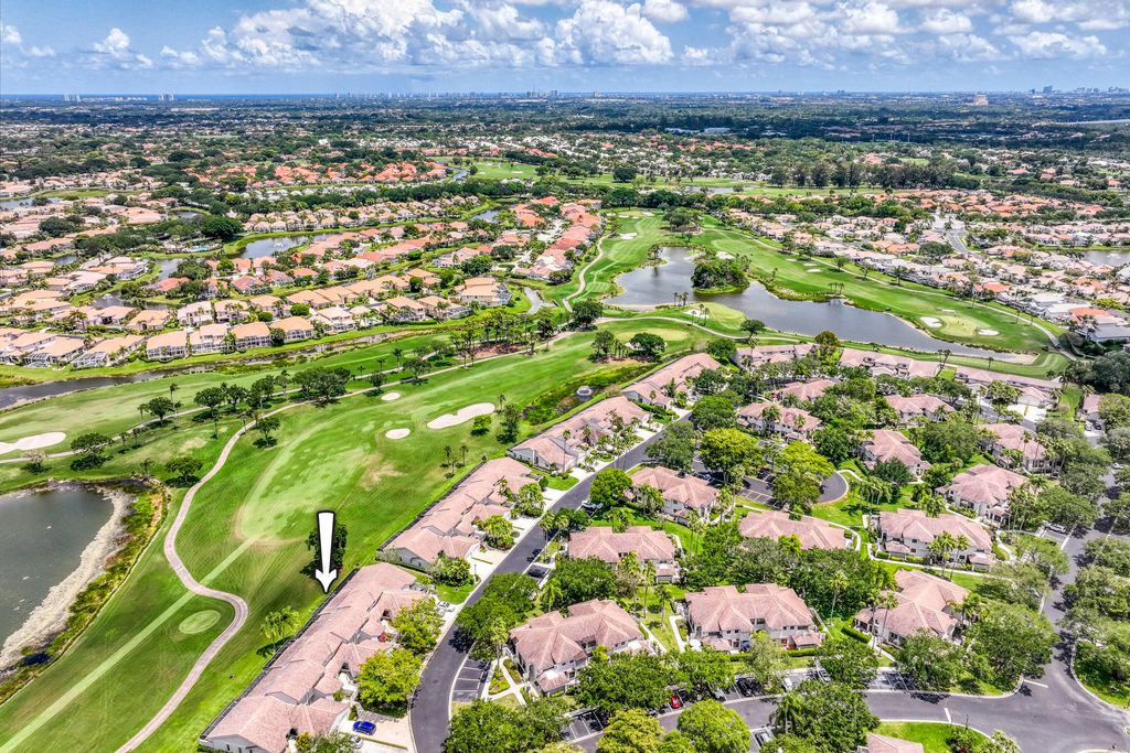 495 Prestwick Circle, Palm Beach Gardens, FL 33418