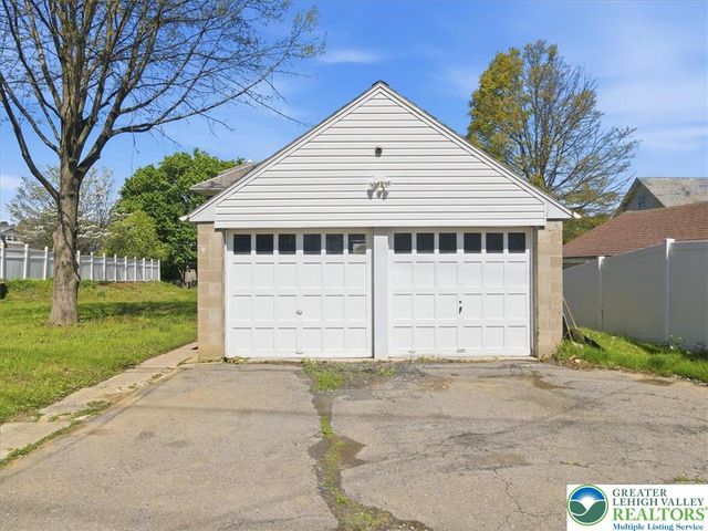 3756 West Walnut, South Whitehall Twp, PA 18104