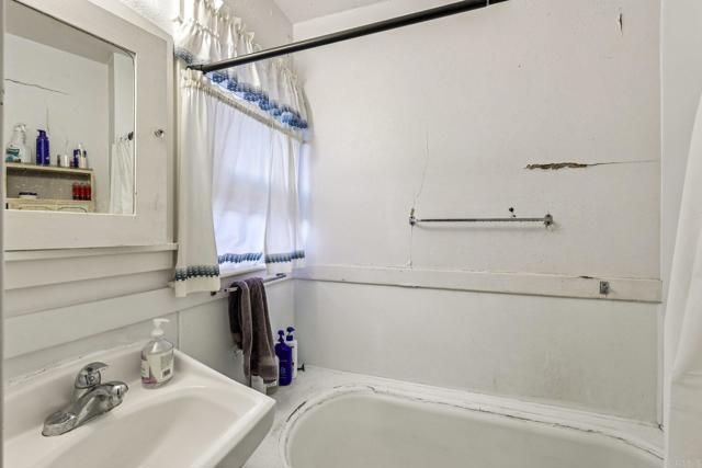 3226 Lucinda Street, San Diego, CA 92106