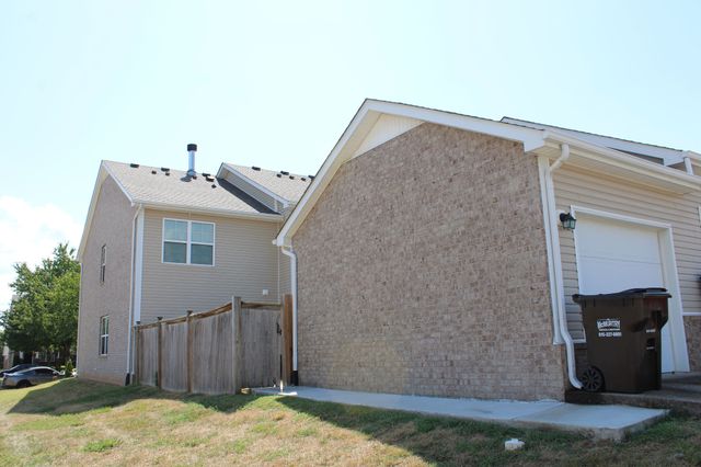 1439 Riverbrook Dr, Hermitage, TN 37076