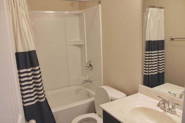 1439 Riverbrook Dr, Hermitage, TN 37076