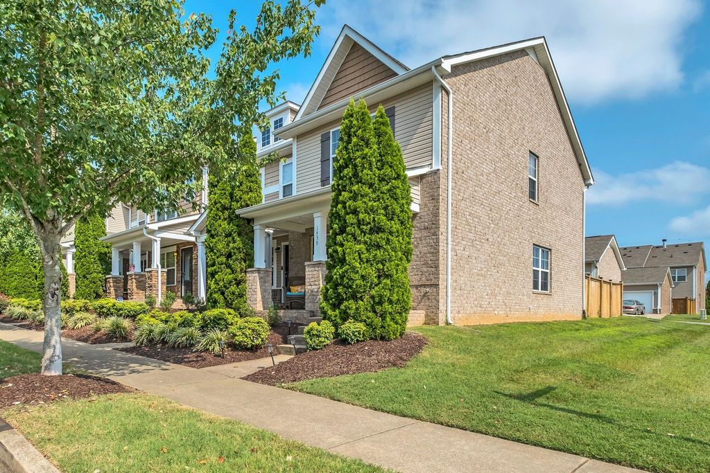 1439 Riverbrook Dr, Hermitage, TN 37076