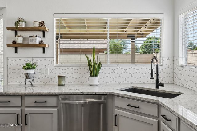 4451 W Creedance Boulevard, Glendale, AZ 85310