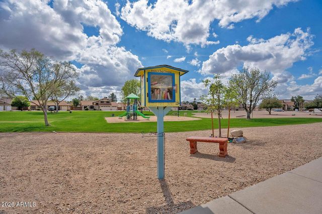4451 W Creedance Boulevard, Glendale, AZ 85310