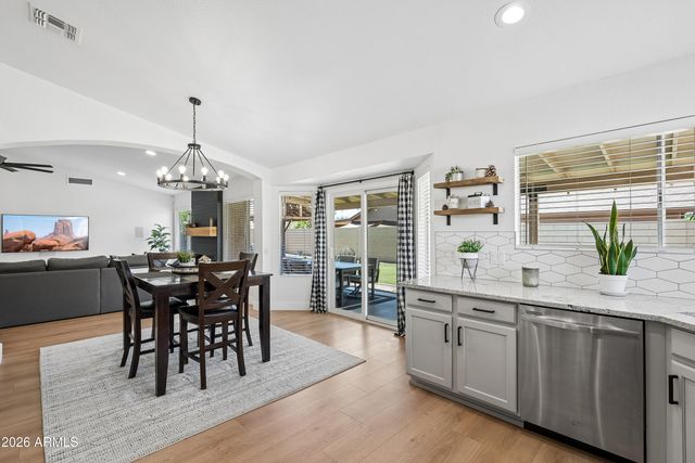 4451 W Creedance Boulevard, Glendale, AZ 85310