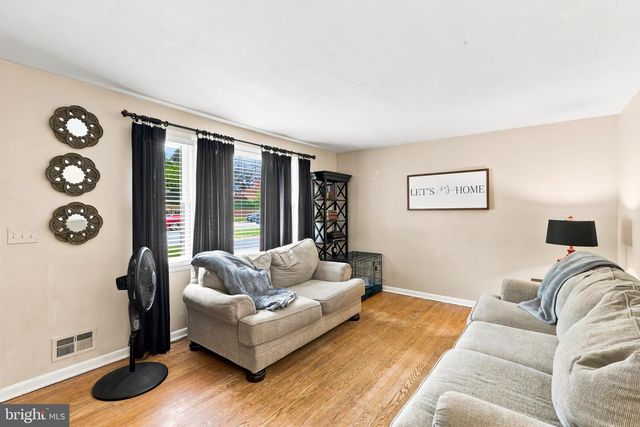8101 SAGRAMORE RD, Baltimore, MD 21237