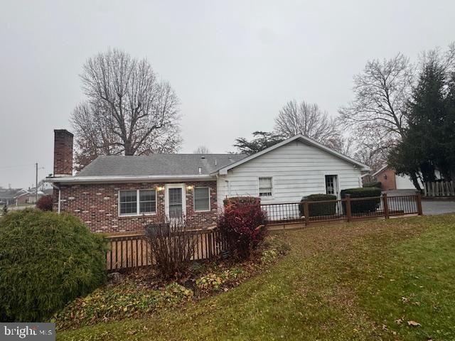 42 GRAND PKWY, Lewistown, PA 17044