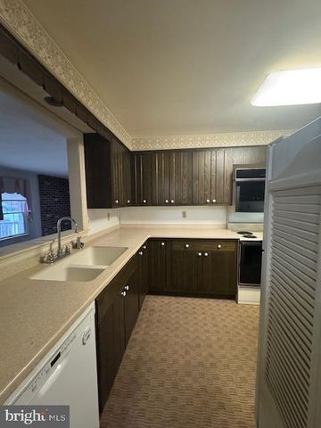 42 GRAND PKWY, Lewistown, PA 17044