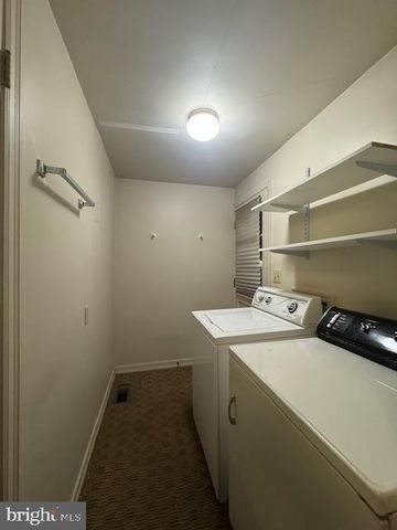 42 GRAND PKWY, Lewistown, PA 17044