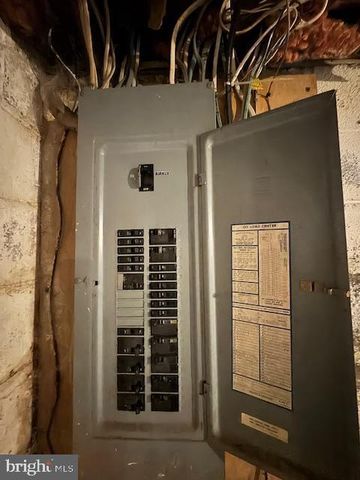 42 GRAND PKWY, Lewistown, PA 17044