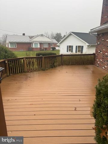 42 GRAND PKWY, Lewistown, PA 17044