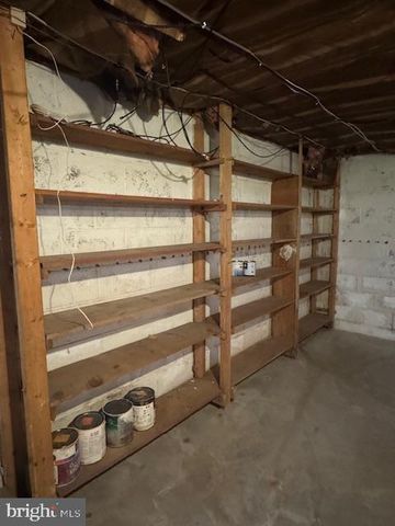 42 GRAND PKWY, Lewistown, PA 17044