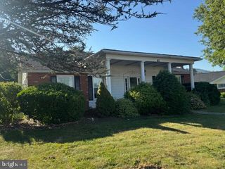 42 GRAND PKWY, Lewistown, PA 17044