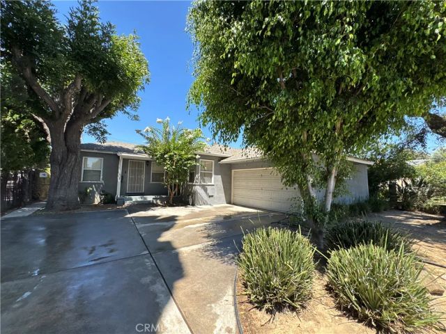 7039 Hesperia, Reseda, CA 91335