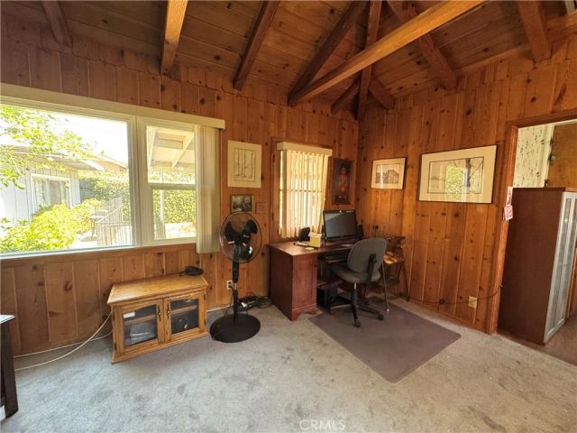 7039 Hesperia, Reseda, CA 91335