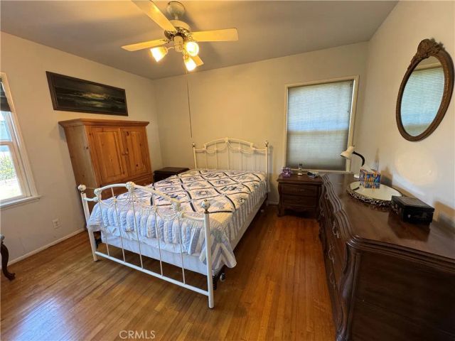 7039 Hesperia, Reseda, CA 91335