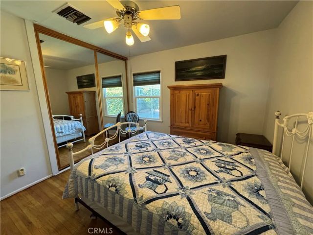 7039 Hesperia, Reseda, CA 91335