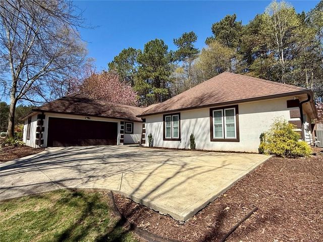 410 Emerald Parkway, Sugar Hill, GA 30518