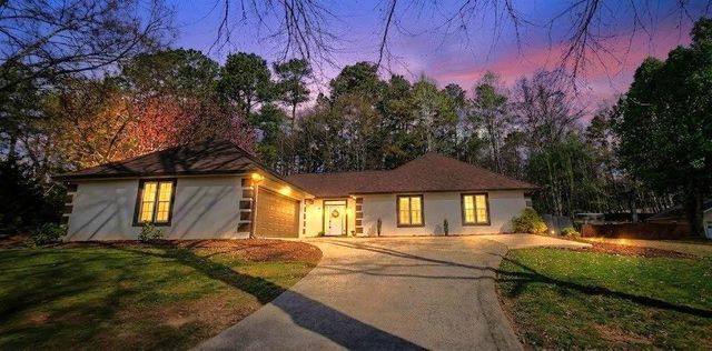 410 Emerald Parkway, Sugar Hill, GA 30518