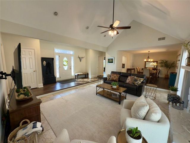 410 Emerald Parkway, Sugar Hill, GA 30518